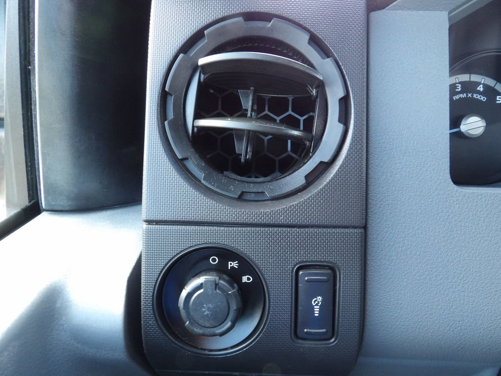 Used 2015 Ford F250 XL image 18