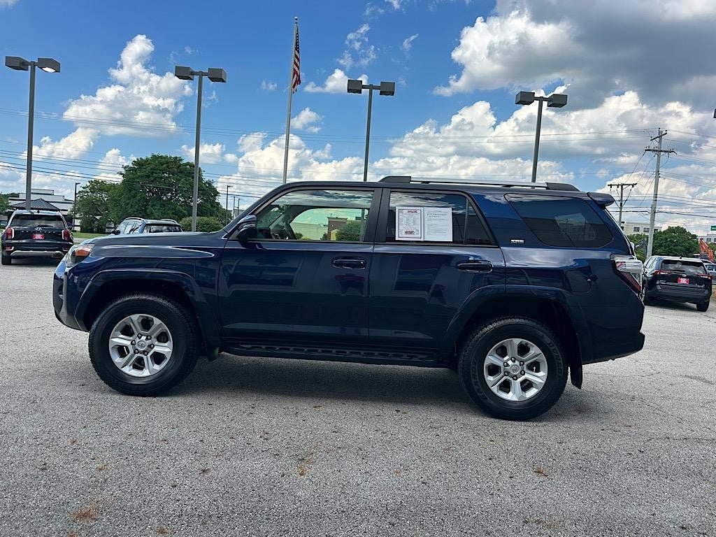 Certified 2023 Toyota 4Runner SR5 Premium w/ Moonroof Package AWD/4WD image 2