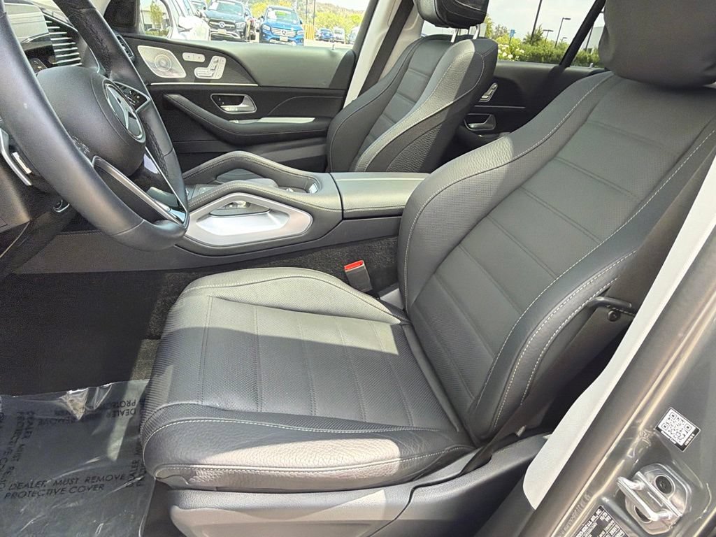 Certified 2026 Mercedes-Benz GLS 450 4MATIC image 20