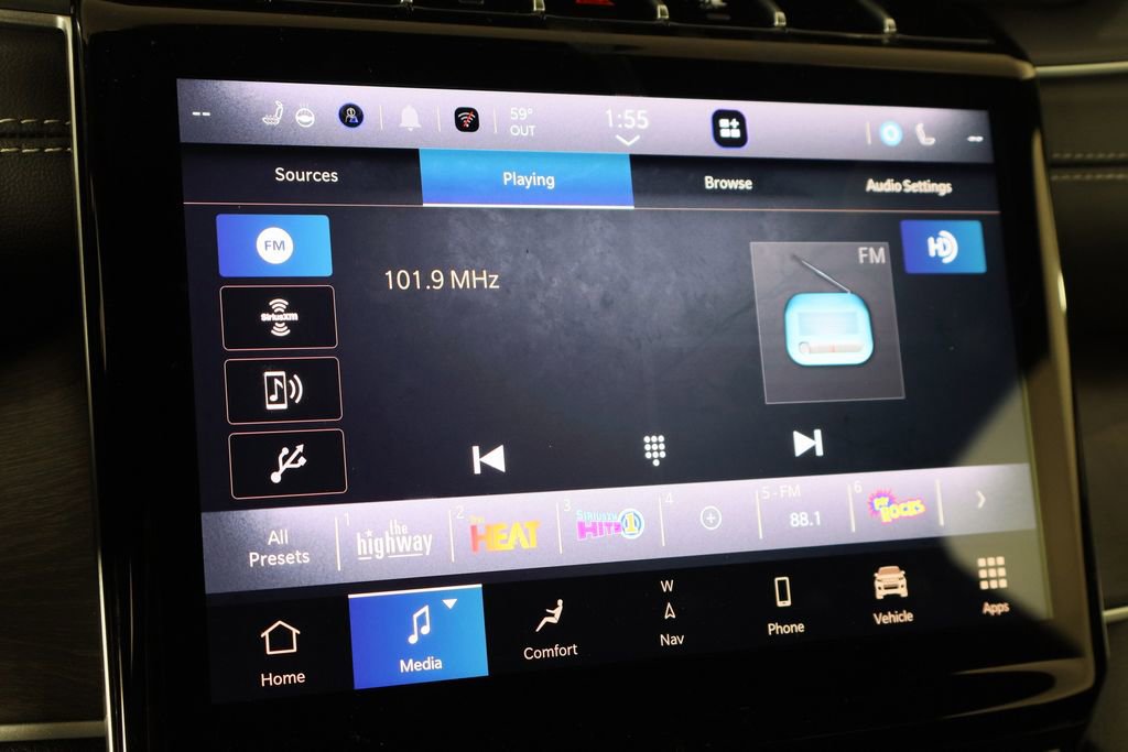 New 2025 Jeep Grand Cherokee Limited image 30