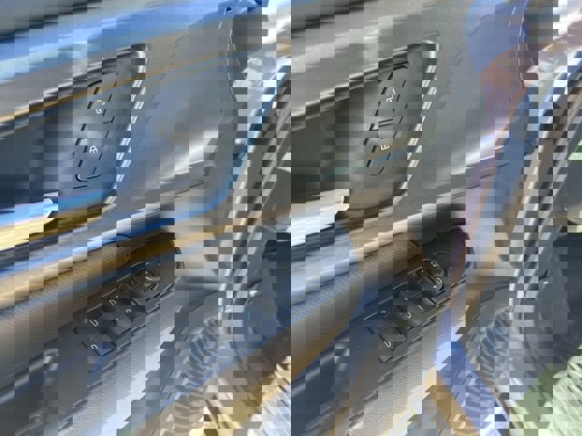 New 2026 Chevrolet Equinox EV LT image 24