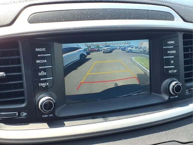 Used 2019 Kia Sorento AWD V6 image 9