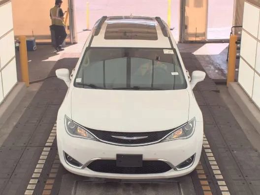 Used 2018 Chrysler Pacifica Touring-L Plus w/ Advanced Safetytec Group image 7