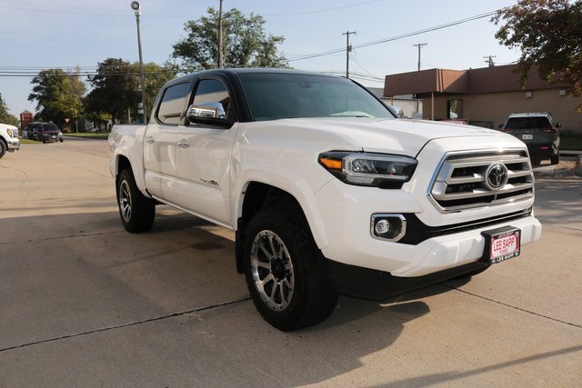 Used 2020 Toyota Tacoma Limited image 5
