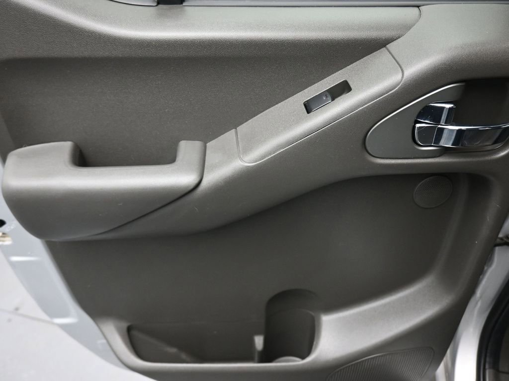 Used 2021 Nissan Frontier PRO-4X w/ Pro-4x Utility Package image 30