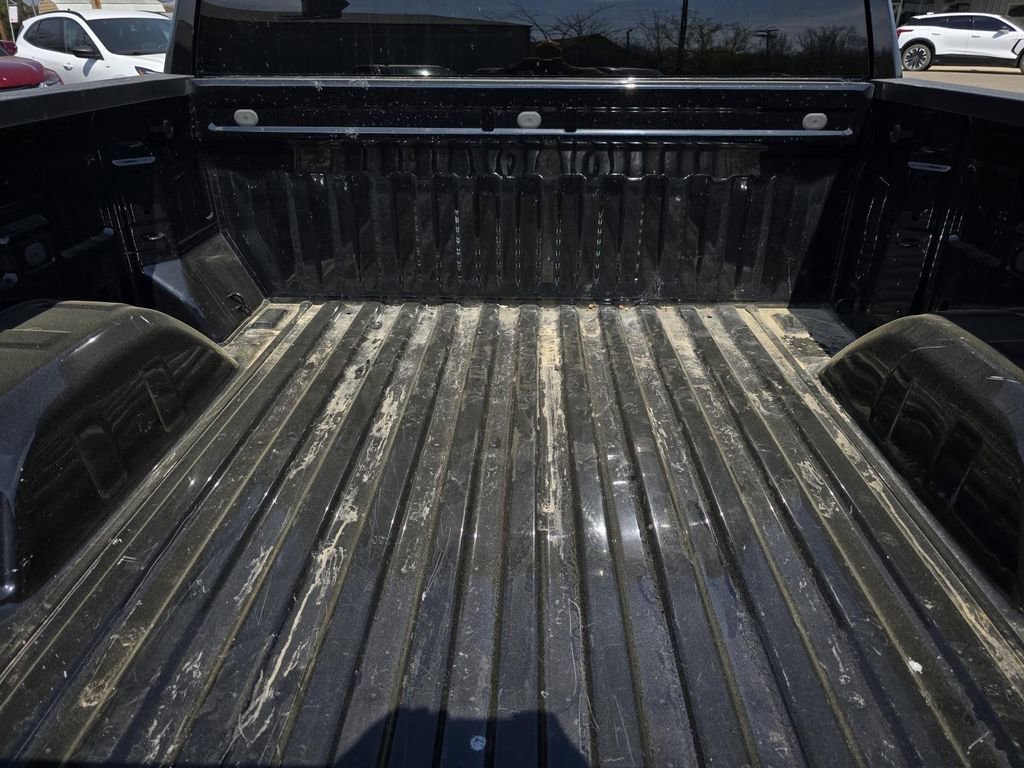 Used 2023 Chevrolet Silverado 1500 LTZ w/ Z71 Off-Road Package AWD/4WD image 6