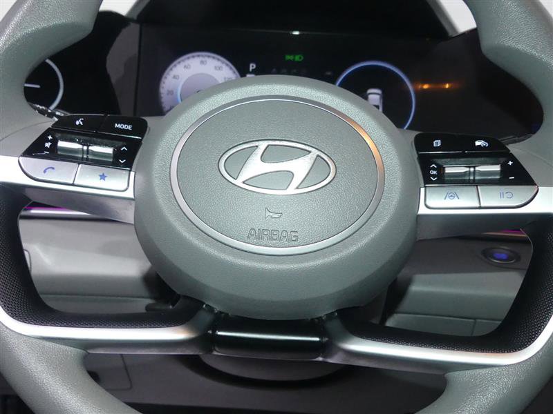 Used 2024 Hyundai Elantra SEL FWD image 31
