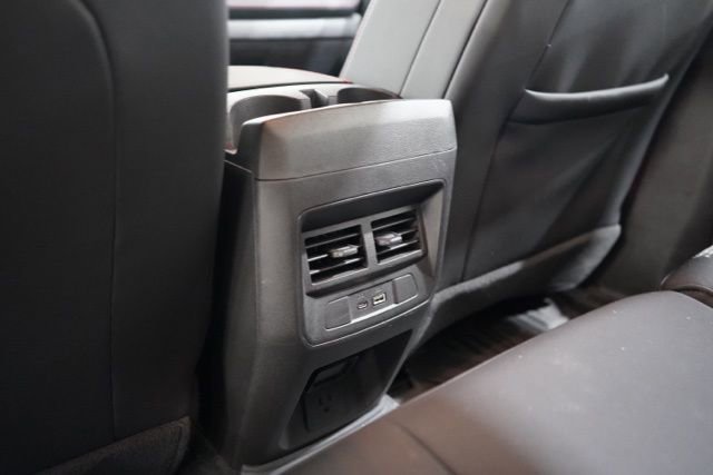 Used 2023 Chevrolet Colorado Z71 w/ Z71 Convenience Package 2 image 30