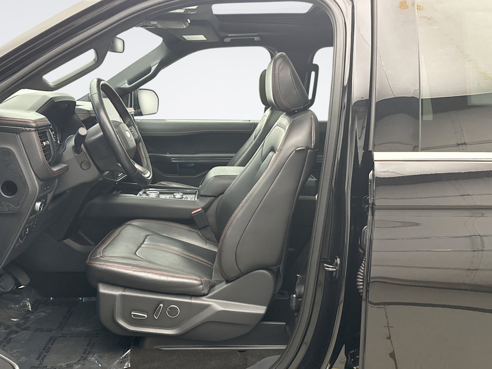 Used 2022 Ford Expedition Max Limited AWD/4WD image 11