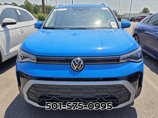 Used 2025 Volkswagen Taos SE FWD image 6