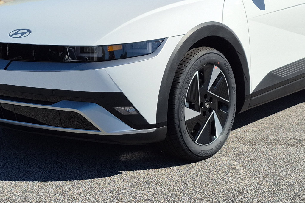 New 2027 Hyundai Ioniq 5 SEL RWD image 11