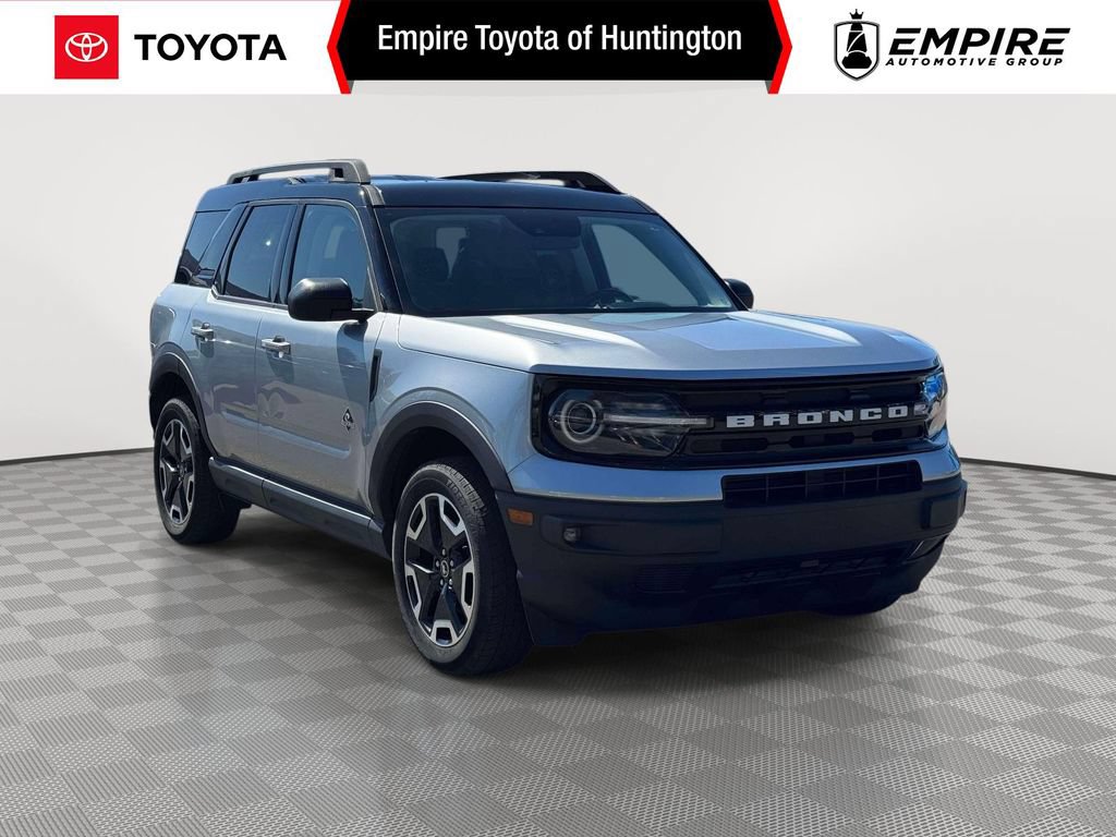 Used 2023 Ford Bronco Sport Outer Banks AWD/4WD image 1