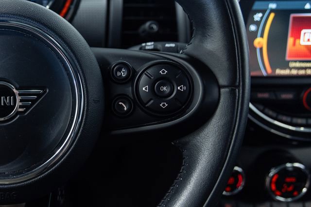 Used 2020 MINI Cooper 4-Door Hardtop image 16