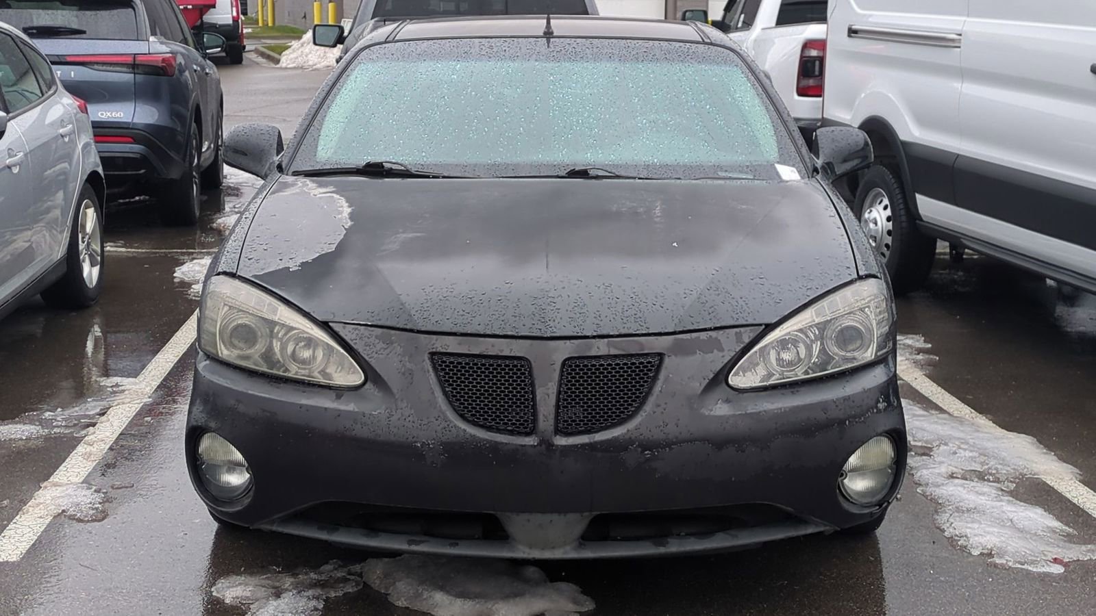 Used 2005 Pontiac Grand Prix w/ Drivers Plus Package image 3