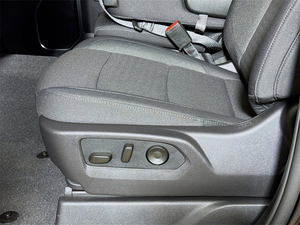 New 2026 GMC Sierra 1500 Elevation image 17