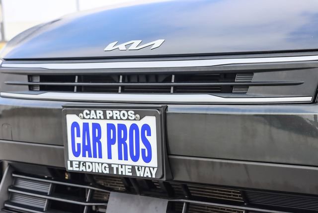 Used 2025 Kia K4 LXS image 13