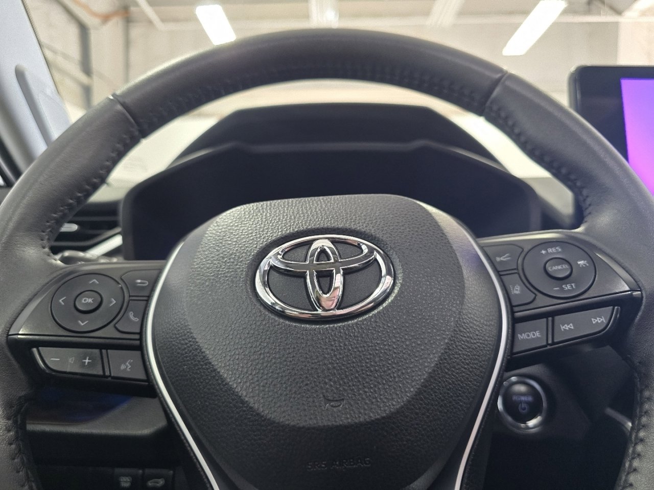 Used 2023 Toyota RAV4 Limited AWD/4WD image 29