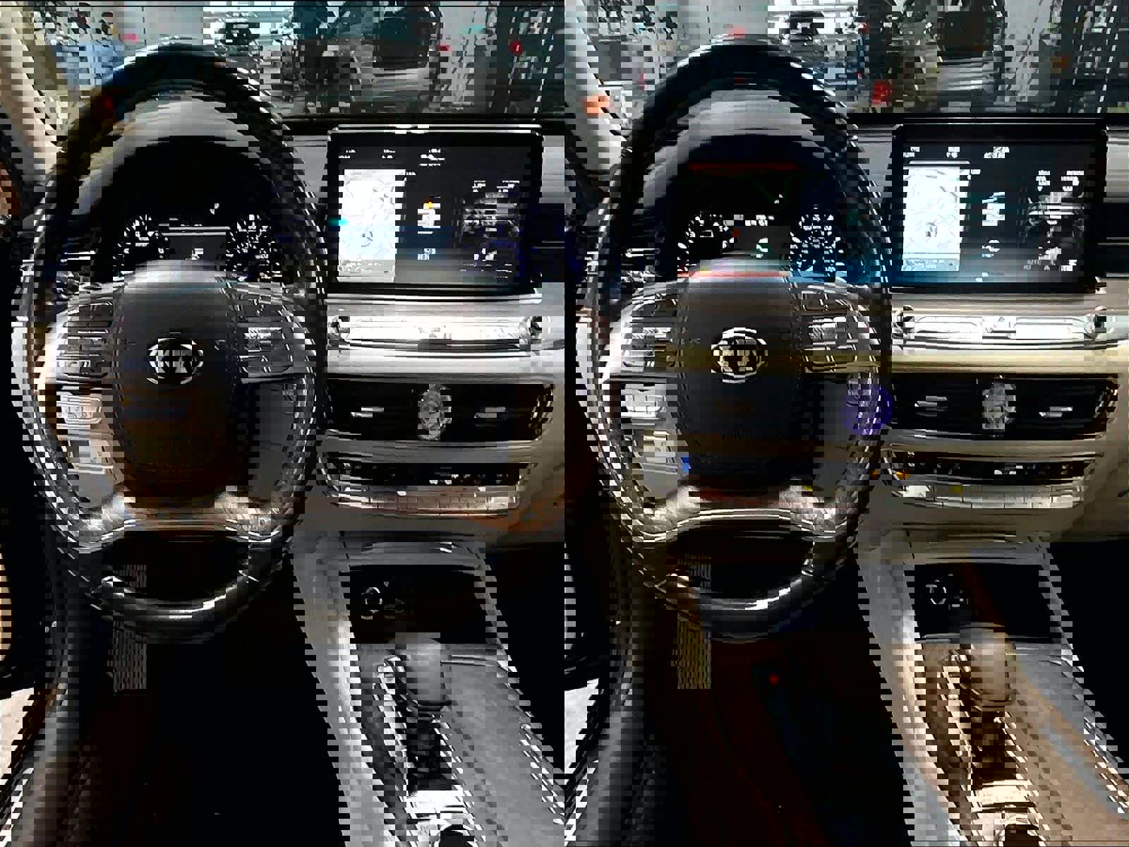 Used 2019 Kia K900 Luxury image 17