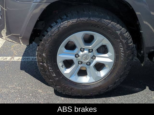 Used 2017 Toyota 4Runner SR5 Premium AWD/4WD image 10