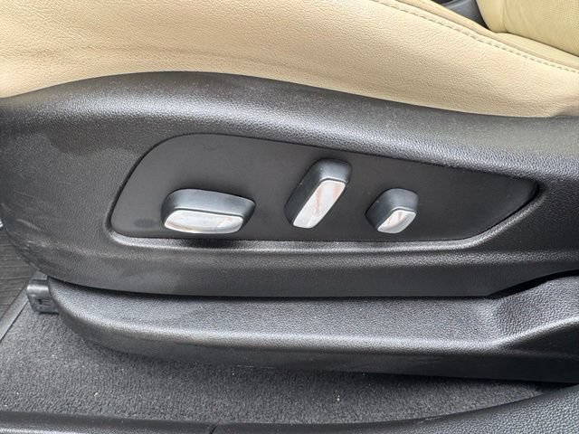 Used 2019 Cadillac XT5 Premium Luxury FWD image 22