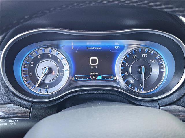 Used 2022 Chrysler 300 Touring RWD image 6