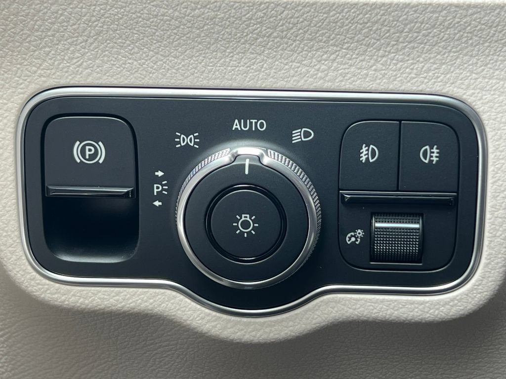 New 2026 Mercedes-Benz GLA 250 4MATIC image 18