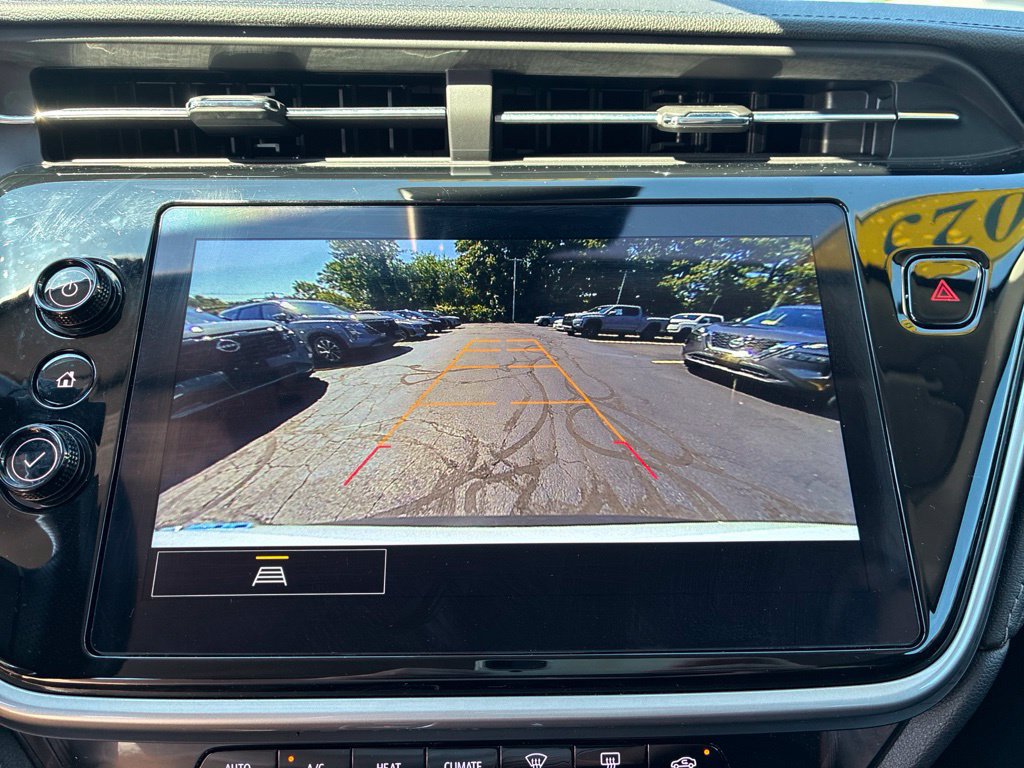 Used 2023 Chevrolet Bolt EUV LT w/ Driver Confidence Package FWD image 19