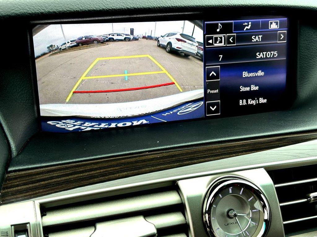 Used 2015 Lexus LS 460 image 17