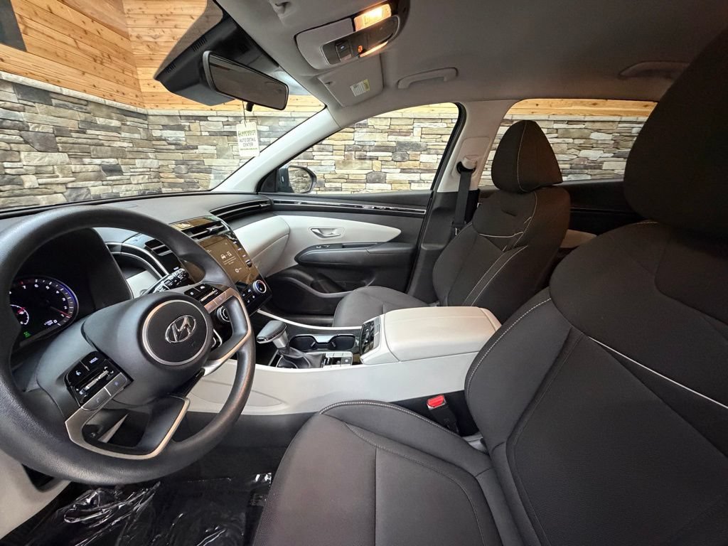 Certified 2023 Hyundai Tucson SEL AWD/4WD image 11