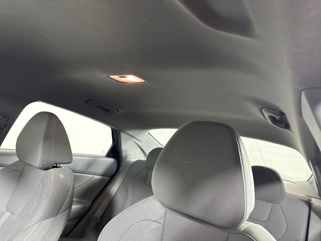 Certified 2023 Hyundai Elantra SE image 12