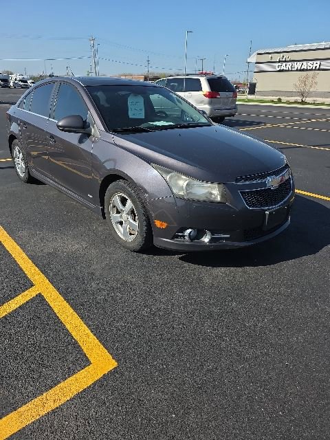 Used 2011 Chevrolet Cruze LT w/ RS Package image 2