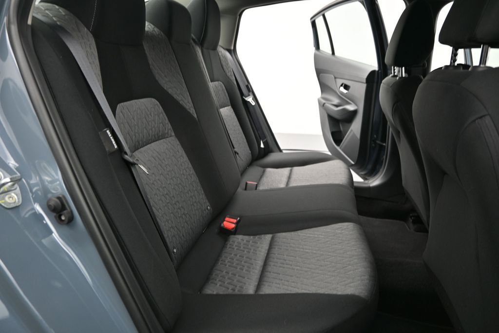 Used 2026 Nissan Sentra SV w/ Floor Mat Package FWD image 9