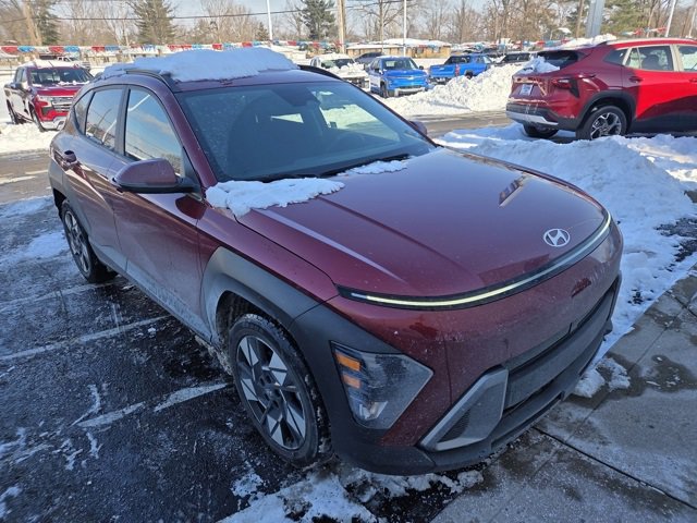 Used 2024 Hyundai Kona SEL image 3