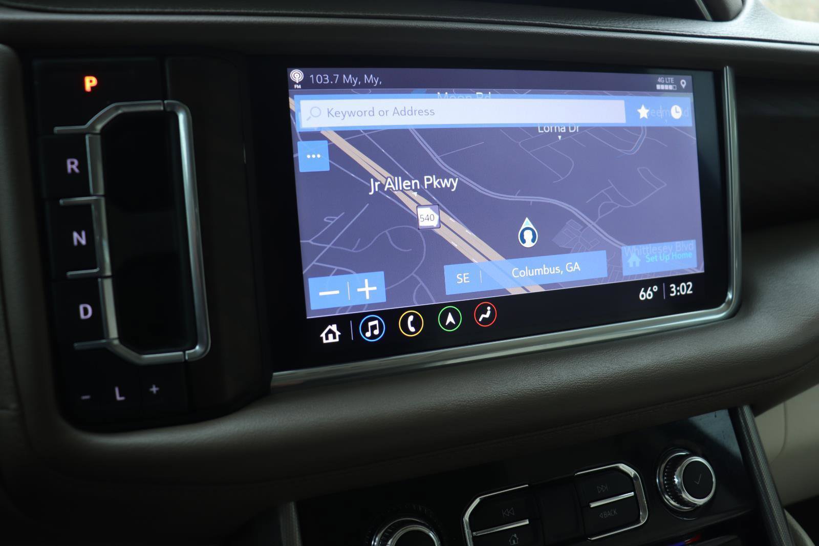 Used 2021 GMC Yukon Denali w/ Denali Premium Package image 36