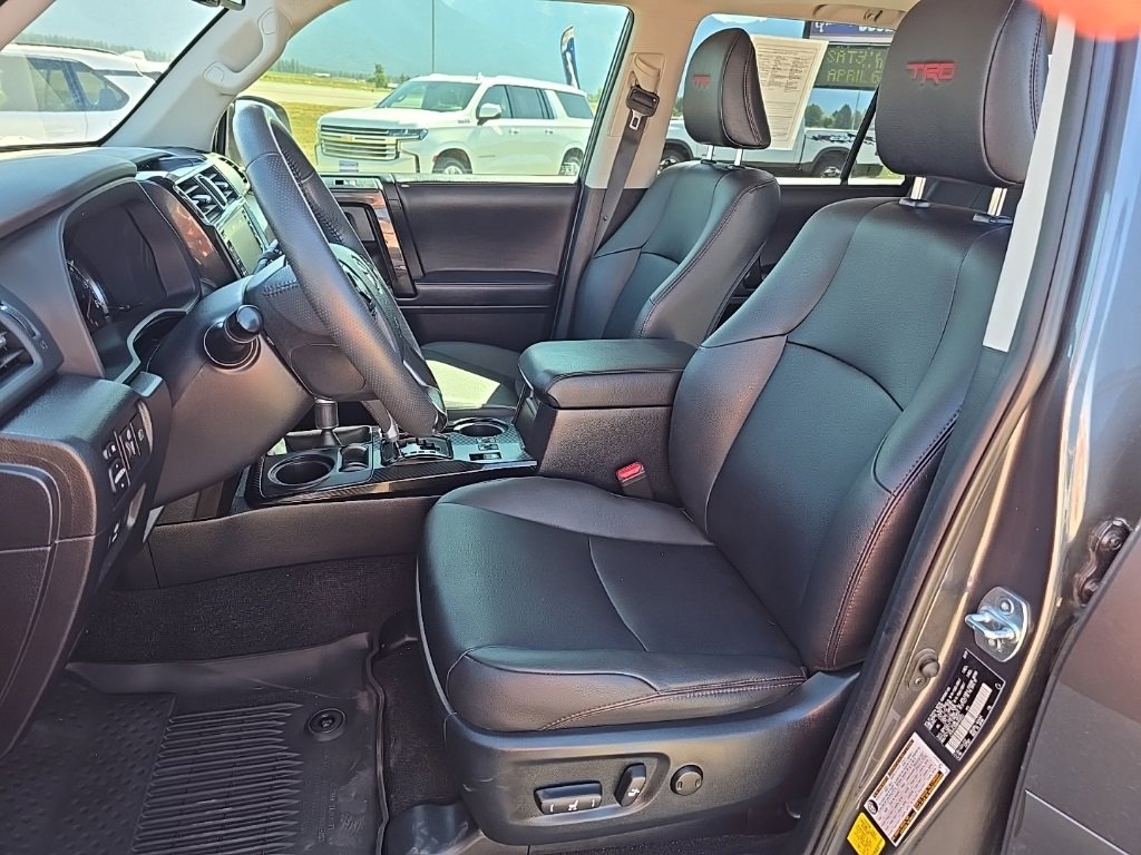 Used 2021 Toyota 4Runner TRD Off-Road Premium image 18