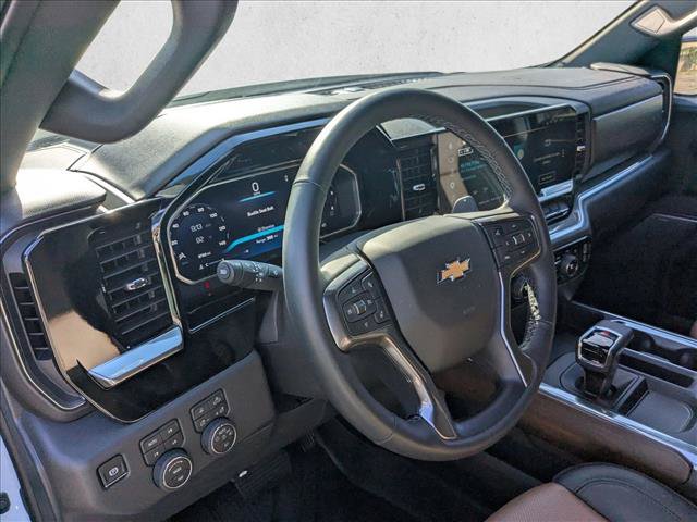 Used 2026 Chevrolet Silverado 1500 High Country w/ High Country Premium Package AWD/4WD image 9