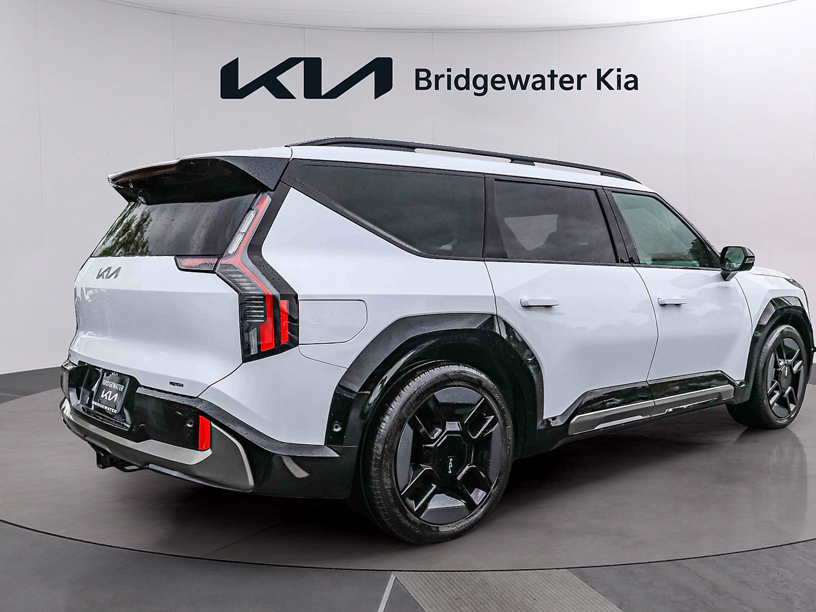 Certified 2026 Kia EV9 GT-Line AWD/4WD image 6