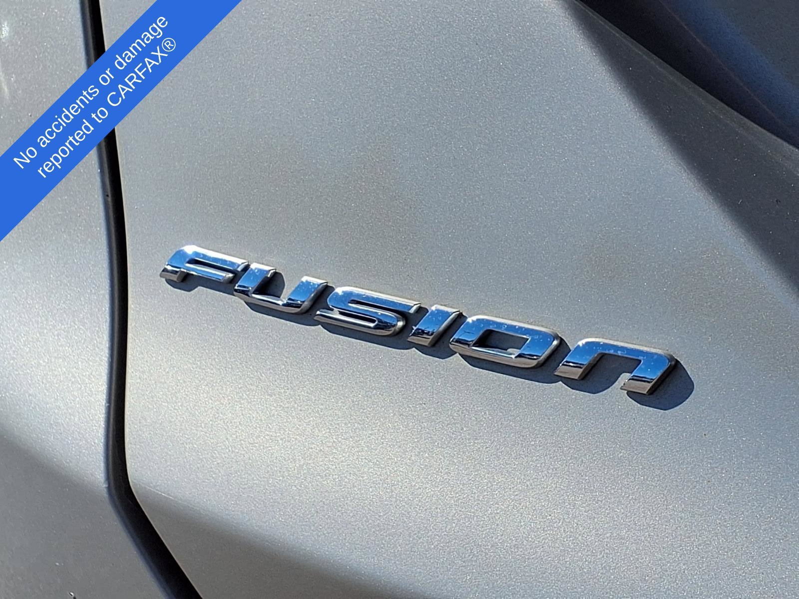 Used 2016 Ford Fusion Titanium FWD image 11
