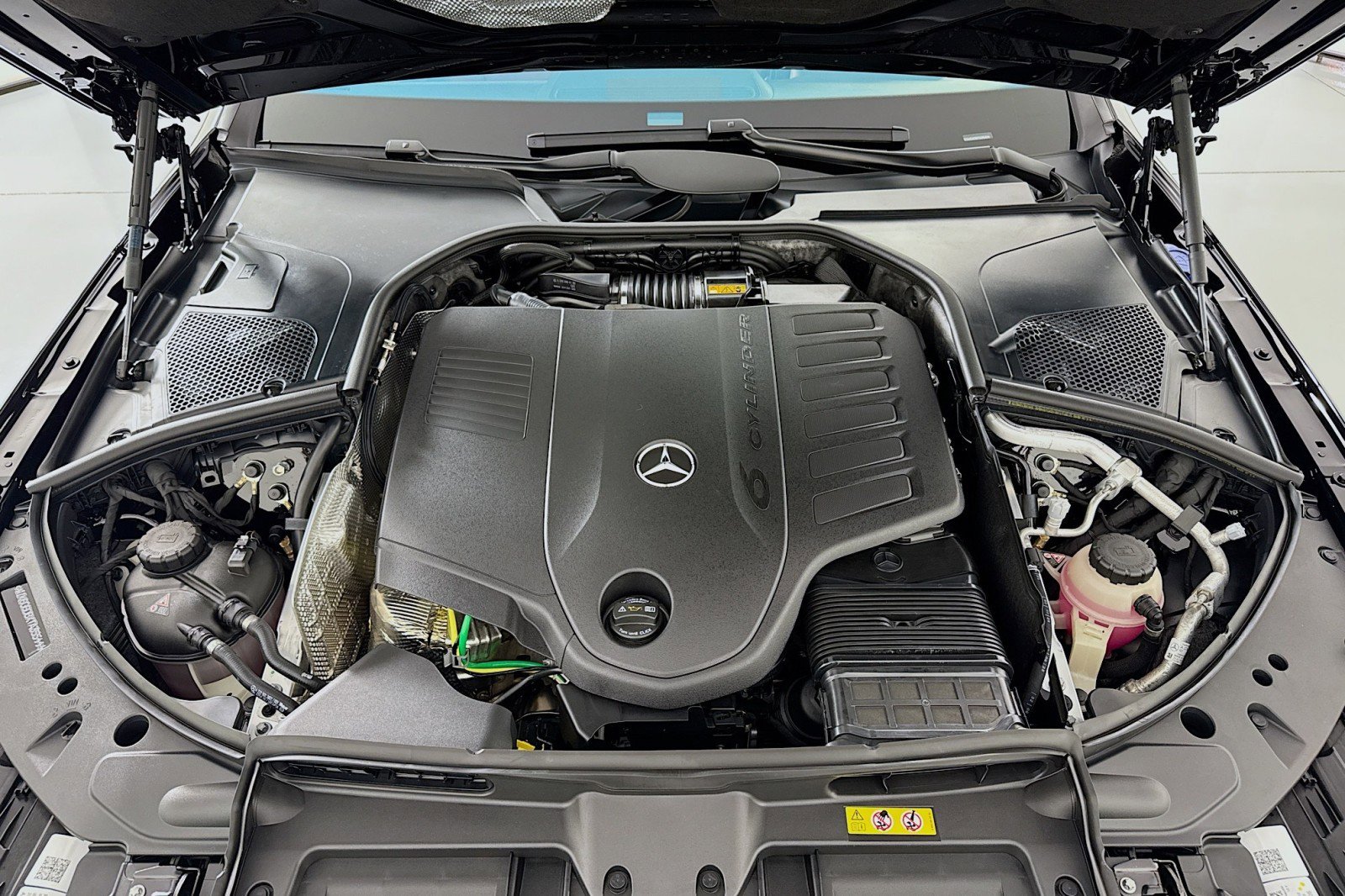 New 2026 Mercedes-Benz S 500 4MATIC image 10