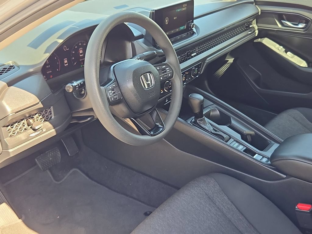 Used 2025 Honda Accord SE image 13