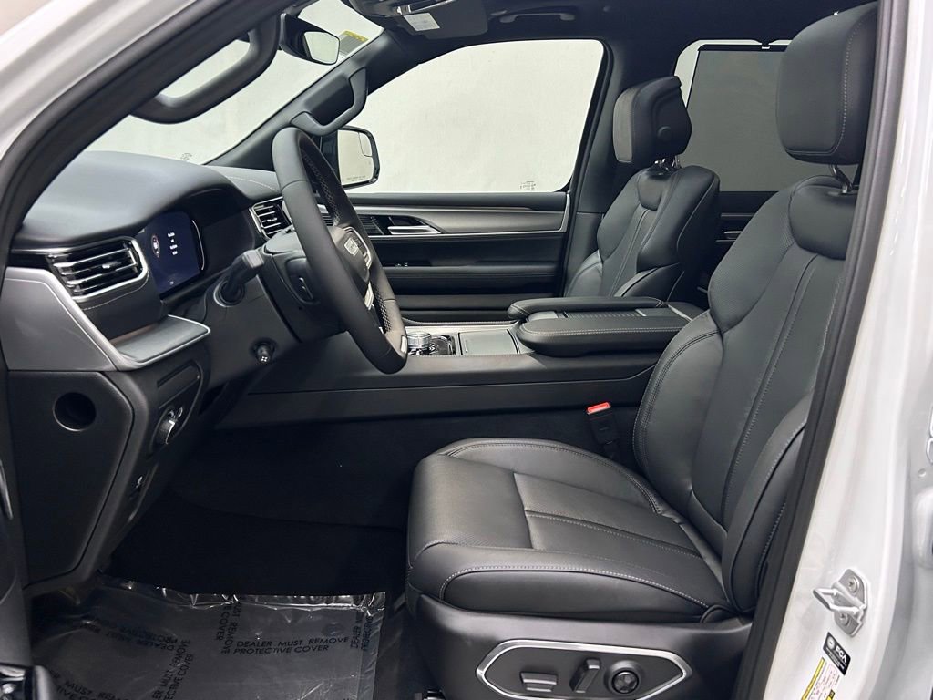 New 2026 Jeep Grand Wagoneer Limited image 12