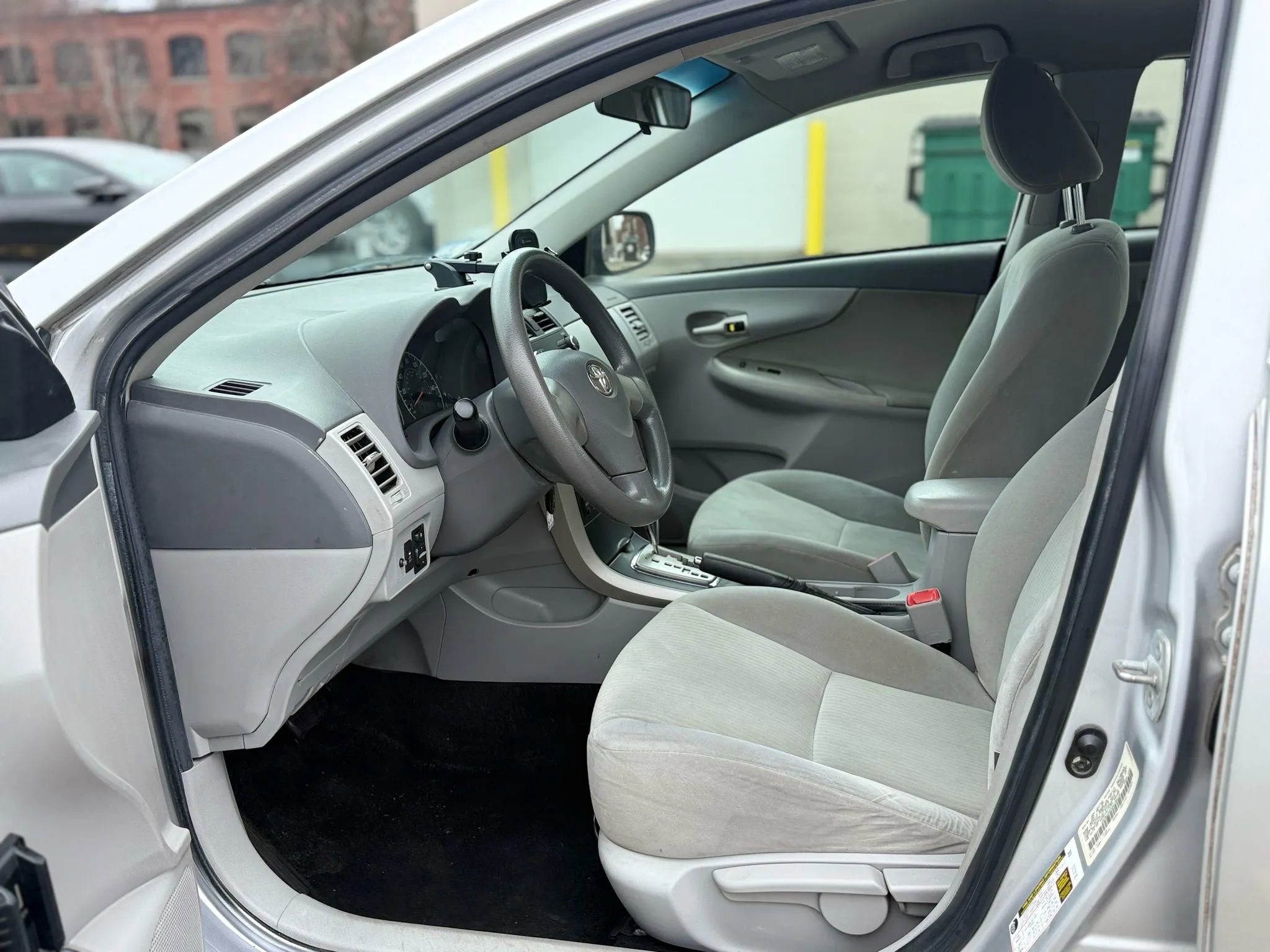 Used 2010 Toyota Corolla S image 12