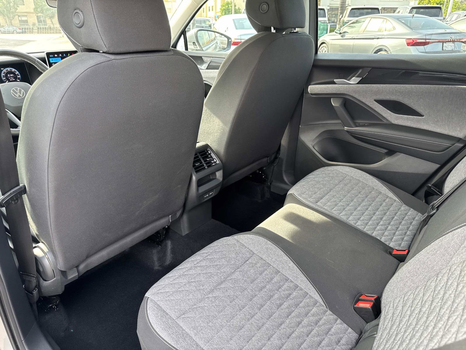 Certified 2025 Volkswagen Tiguan S image 11