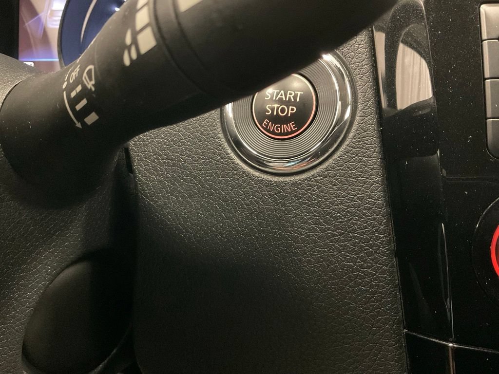 Used 2018 Nissan Rogue SL AWD/4WD image 15