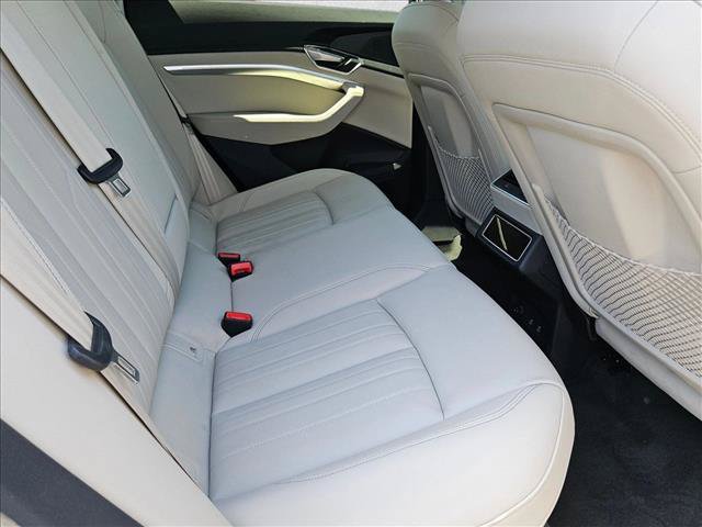 Used 2024 Audi Q8 e-tron Premium AWD/4WD image 20