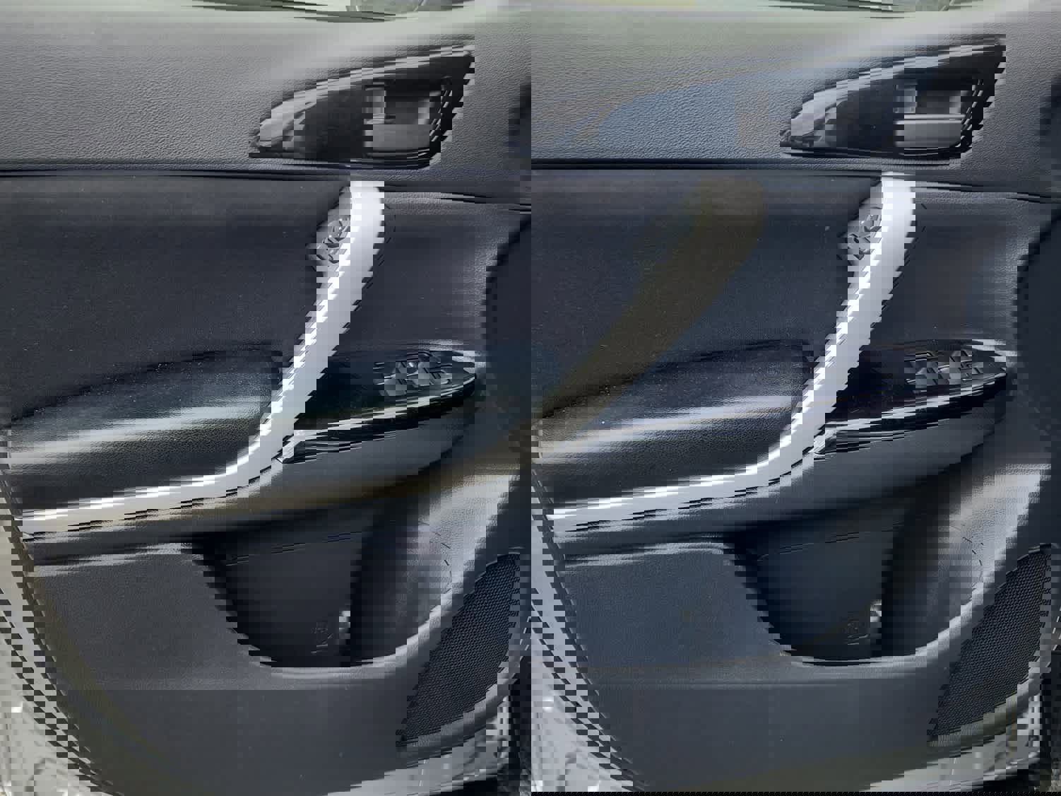 Used 2023 Mitsubishi Eclipse Cross LE image 9