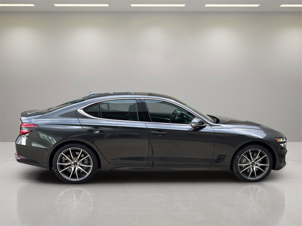 New 2026 Genesis G70 2.5T image 6