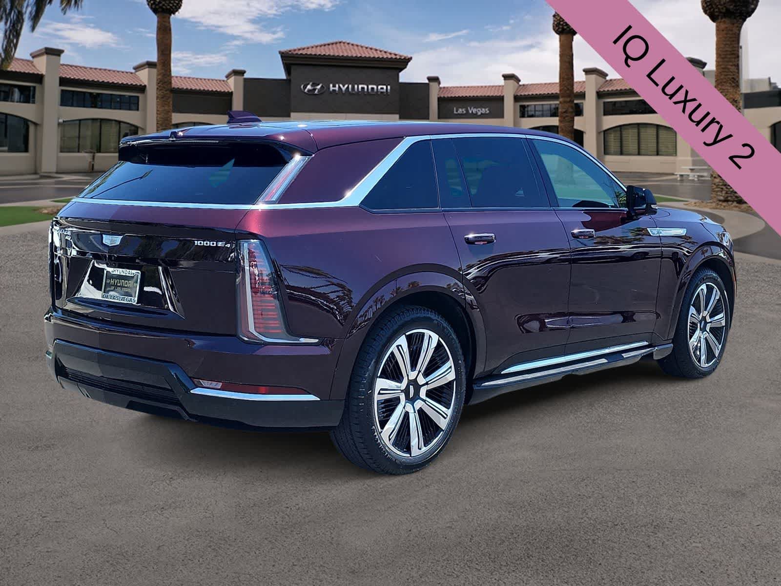 Used 2025 Cadillac Escalade IQ Luxury 2 w/ LPO, Premium Carpet Package AWD/4WD image 8