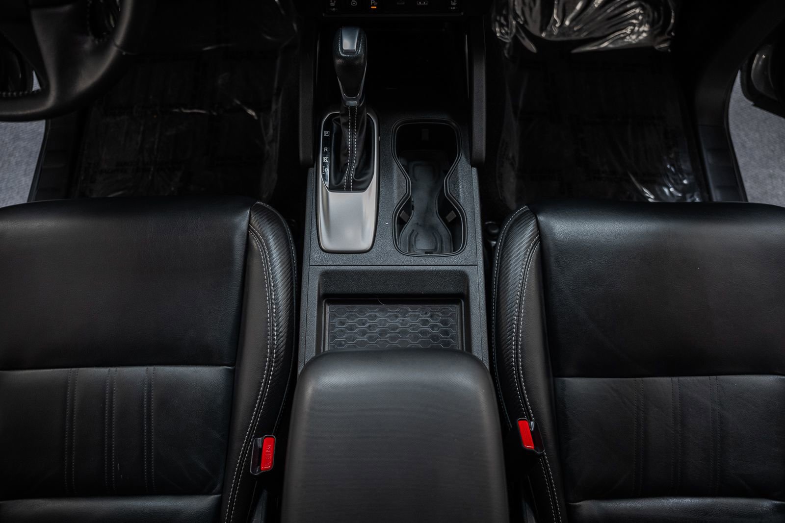 Used 2023 Nissan Frontier SV w/ SV Premium Package image 32