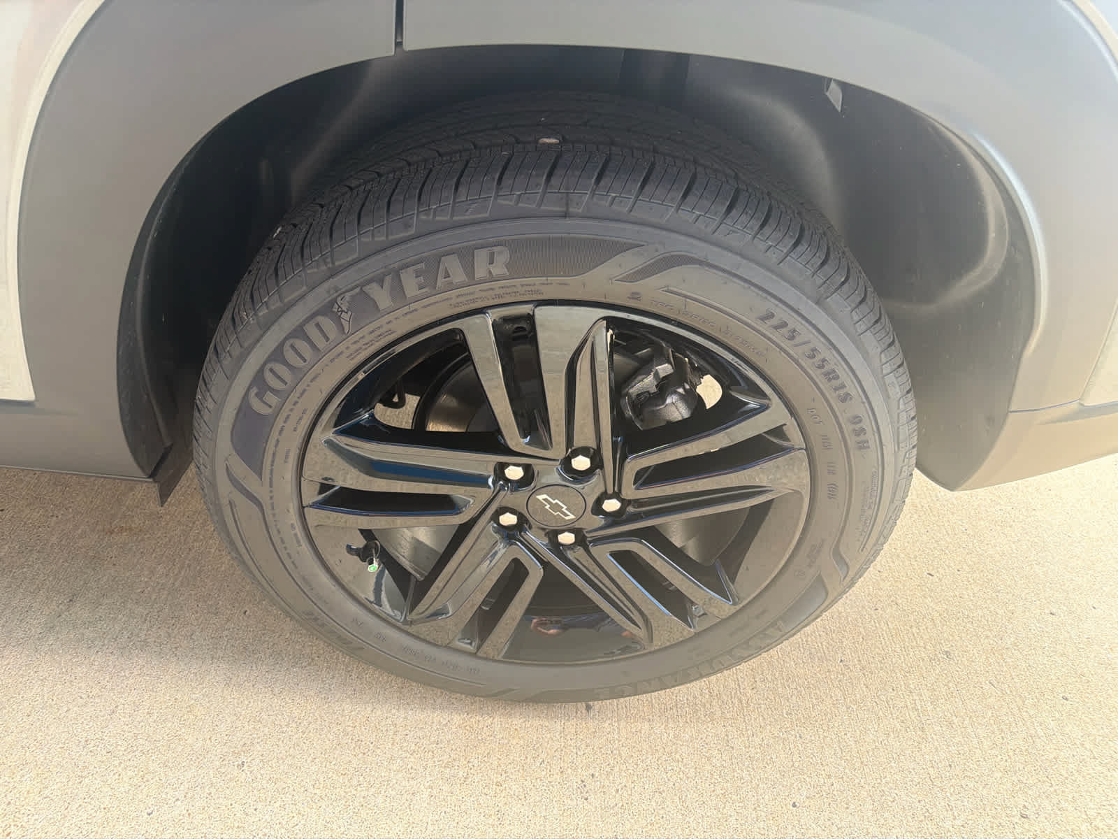 Used 2026 Chevrolet Trax ACTIV w/ Sunroof Package FWD image 12